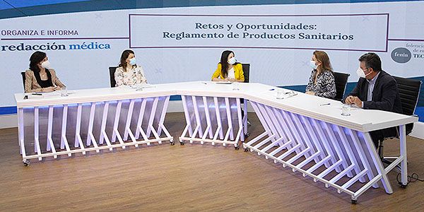 La garantía del uso seguro de los productos sanitarios, tema clave del debate.
