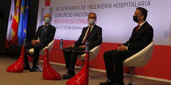 Los ponentes, en la inauguración del Congreso.