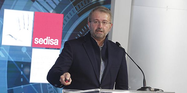En las operaciones se han intervenido los nervios sensitivos digitales y los periféricos mixtos, entre otros.