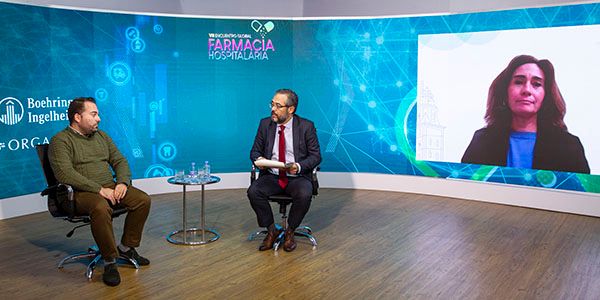 Ponentes de la mesa 'Mesa Controversia. Seguridad del medicamento frente a la seguridad clínica global. Prescripción Farmacéutica'. 