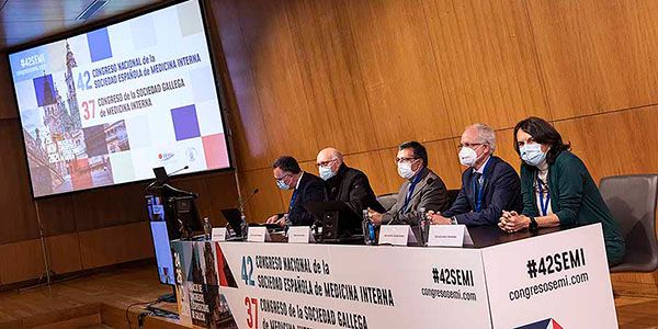 Un instante de la mesa 'Riesgo Cardiovascular en poblaciones especiales´