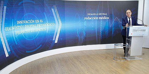 Santiago Ramón y Cajal, durante su exposición. 