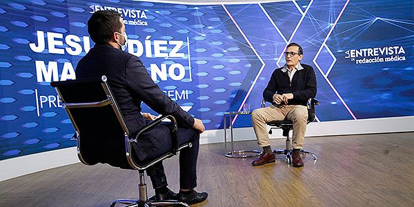 Manglano: Las ofertas de internistas no se cubren porque no hay profesionales