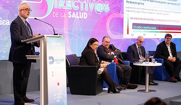 Francisco Dolz ha expuesto las diferentes herramientas para hacer más transparente la elección de gestores sanitarios. 