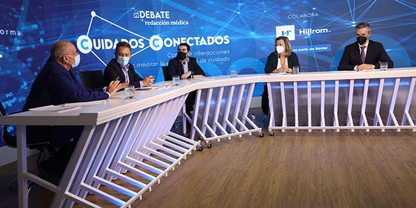 Los ponentes han coincidido en la necesidad de mejorar la comunicación y la relación medico-paciente.