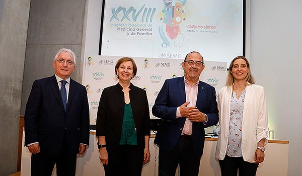 Jacinto Bátiz, presidente de comité científico del 28º Congreso de SEMG; Pilar Rodríguez Ledo, vicepresidenta de SEMG; Antonio Fernández-Pro, presidente de SEMG; y Ana Mur, presidenta del comitécinetífico del Congreso de SEMG.