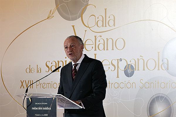 José María Pino, presidente-editor de Redacción Médica, durante su discurso.