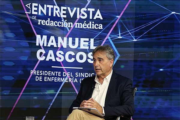 Manuel Cascos hace balance del último curso político en el plató de Redacción Médica.