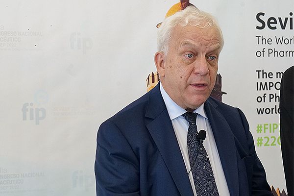 Lars-Åke Söderlund, vicepresidente de la FIP.