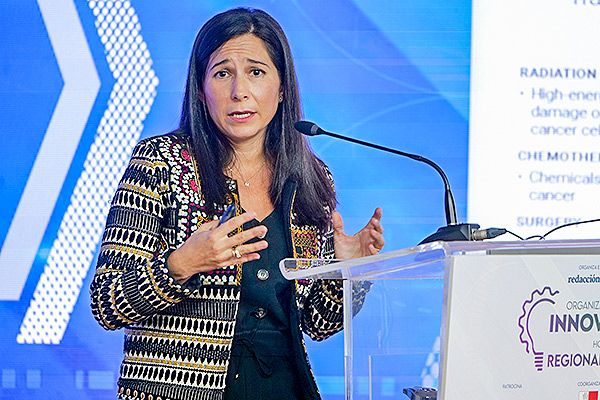 María Espinosa, farmacéutica especialista del Hospital Regional de Málaga.