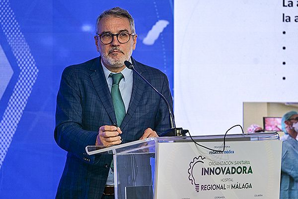 Julio Santoyo, jefe del Servicio de Cirugía General y Digestiva del Hospital Regional de Málaga.