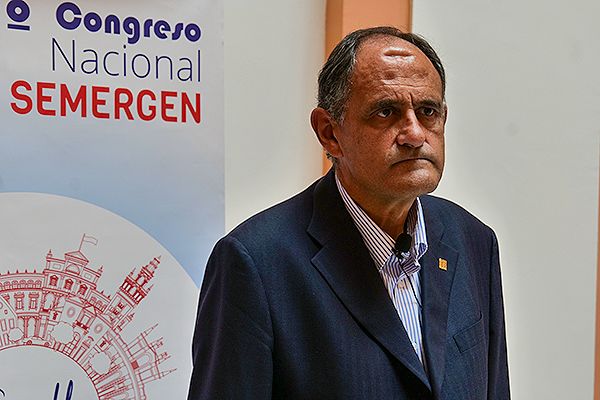 Los facultativos deben formarse y tener una actitud activa para poder detectar cuanto antes los problemas de salud mental
