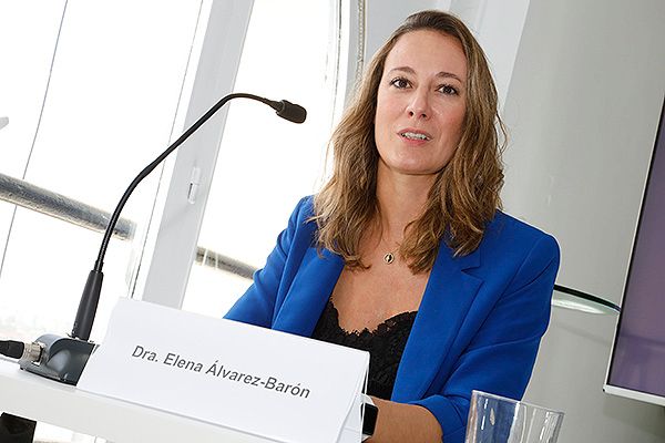 Elena Álvarez-Barón, directora de Asuntos Médicos de Angelini Pharma. 