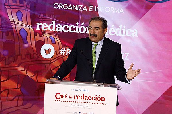 Jesús Fernández Sanz, durante su intervención en el Cafe de Redacción. 
