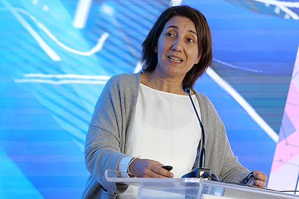 Nagore Zarraonandia, directora de Atención Integrada del Hospital de Cruces, en su intervención.