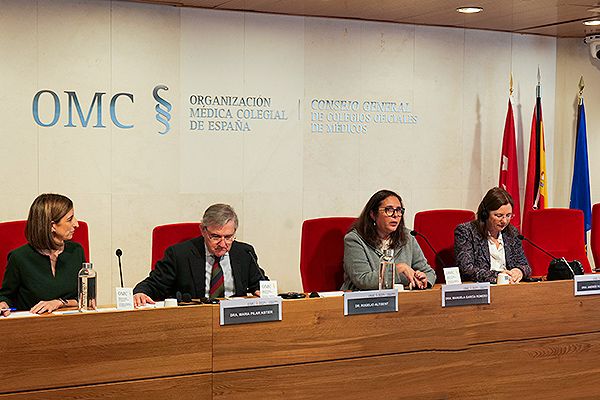 Presentación del informe ‘Enfermar es humano: cuando el paciente es el médico’.
