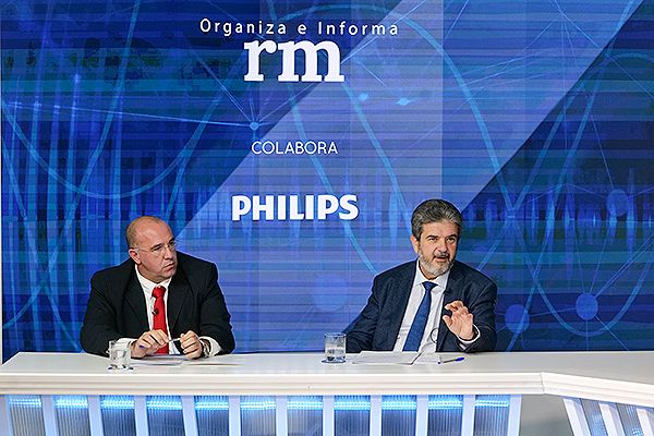 Ángel Flores, cirujano especialista del Servicio de Angiología y Cirugía Vascular del Hospital de Toledo, y Manuel Miralles, jefe del Servicio de Angiología y Cirugía Vascular del Hospital Politécnico la Fe (Valencia).