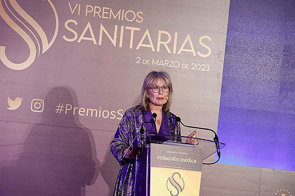 La periodista María Rey durante el inicio de los Premios Sanitarias.