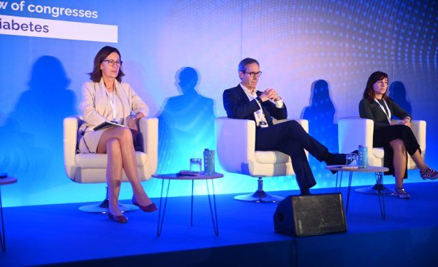 Sara Artola, Javier Escalada y Rebeca Reyes.