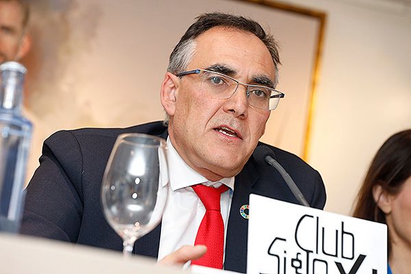 El consejero de Sanidad del Gobierno de Cantabria, Raúl Pesquera.