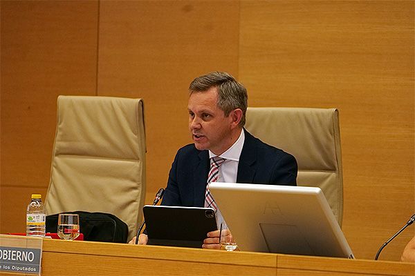 José Manuel Miñones comparece por primera vez en la Comisión de Sanidad. 