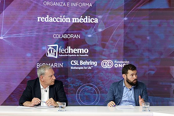 José Antonio Romero y Daniel-Aníbal García, en un momento del debate.
