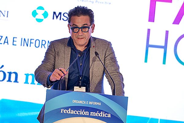 José Luis Poveda, coordinador del Grupo de Trabajo de Terapias Avanzadas de la SEFH. 