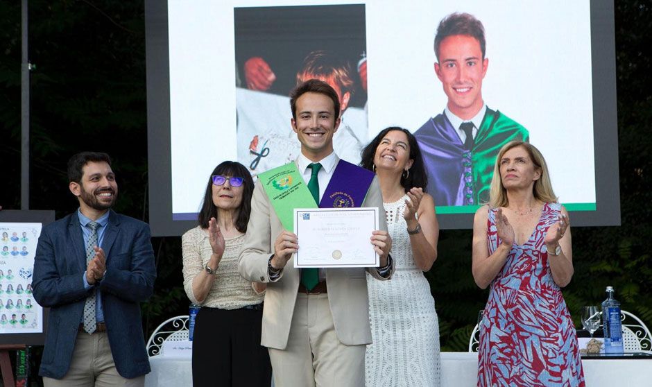 Alberto Lázara, doble graduado en Farmacia y Óptica y Optometría por la Universidad de Santiago de Compostela.