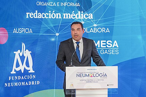 Régulo José Ávila Martínez, adjunto del Servicio de Cirugía Torácica del Hospital Central de La Defensa Gómez Ulla.
