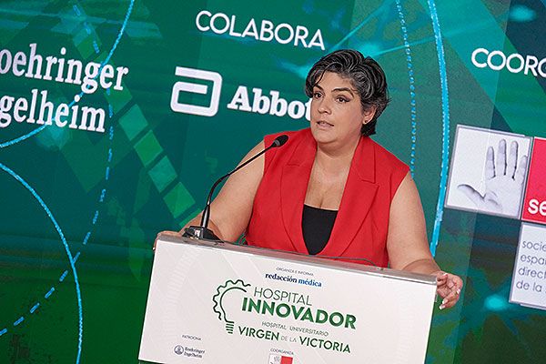  Regina García explica cómo han evolucionado las transfusiones extrahospitalarias.