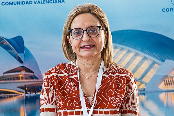 Montserrat Chimeno, presidenta del Comité Científico y vicepresidenta primera de la Sociedad Española de Medicina Interna (SEMI).