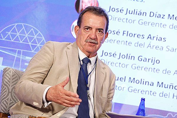 Manuel Molina, director Gerente del Hospital Virgen del Rocío (Sevilla).