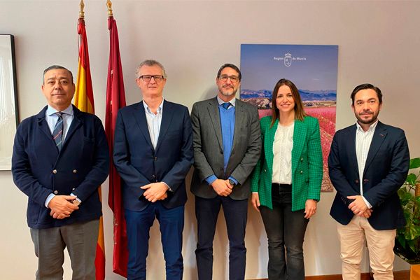  Óscar Castro, Juan José Pedreño, Daniel Torres Lagares, Isabel Ayala y Pedro Caballero. 