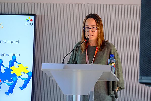 María Bringas, especialista en Medicina Intensiva y directora del curso de Urgencias y Emergencias Médicas de CTO.