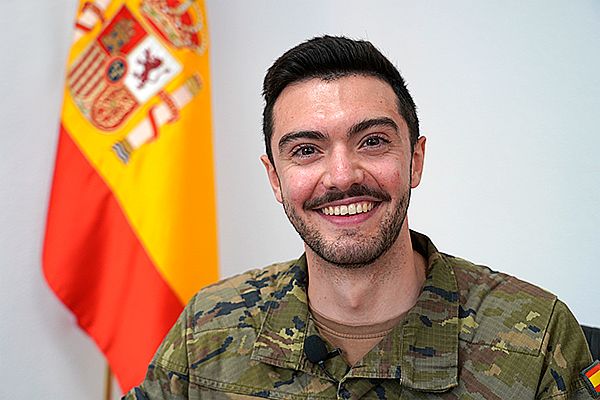 Caballero Alférez Cadete Alberto Pérez Villafánez. Alumno de 6º curso del Grado de Medicina.