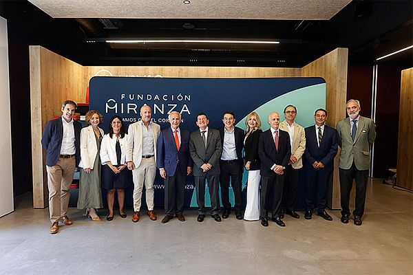 Miembros del patronato de la Fundación Miranza en su presentación