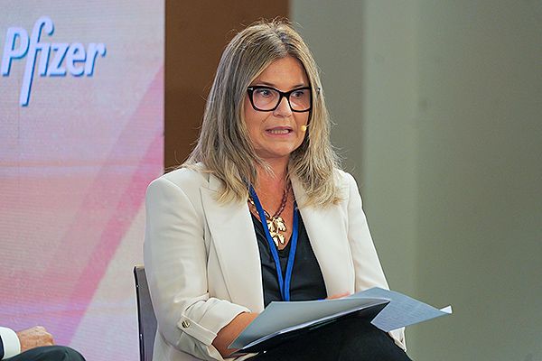 Lara María Otero, subdirectora general de Compras y Servicios del Servicio Gallego de Salud.