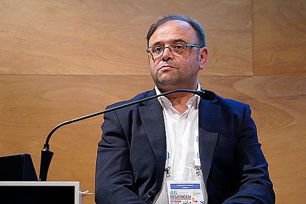 Andrés Fernández Ramos, profesor en el área de Biblioteconomía en la Universidad de León.