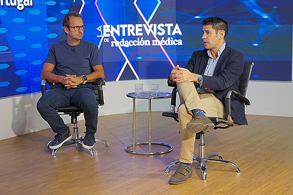 Desde AMIR, aseguran que la educación a futuro cada vez va a estar más relacionada con cómo se maneja la inteligencia artificial en el ámbito sanitario. 