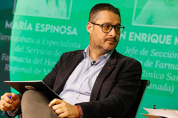Juan Enrique Martínez de la Plata, jefe de Sección del Servicio de Farmacia del Hospital Clínico San Cecilio (Granada).