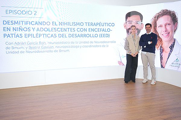 Adrián García Ron, neuropediatra y Beatriz Gavilán, neuropsicóloga y coordinadora de la Unidad de Neurodesarrollo de Bmum. 