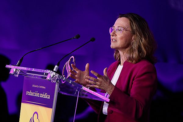 Nuria Novoa, presidenta de la Sociedad Europa de Cirugía Torácica y jefa del Servicio de Cirugía Torácica del Hospital Puerta de Hierro.