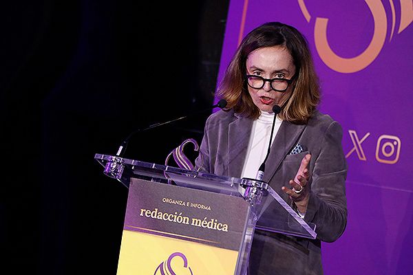 La consejera delegada de Ribera Salud ha dedicado el premio a las mujeres sanitarias que lideran, innovan y cuidan con profesionalidad.