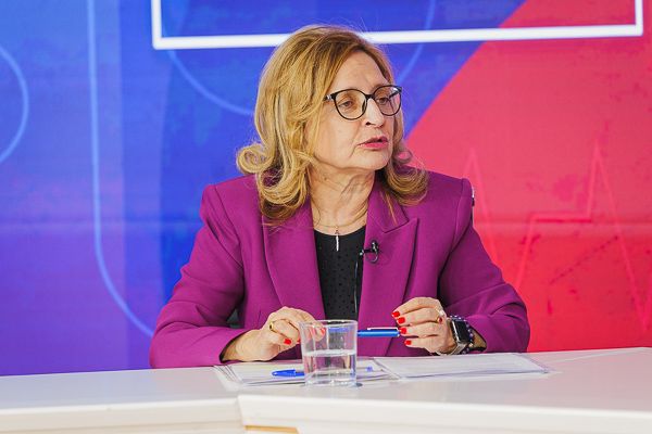 Montserrat Chimeno, presidenta de la Sociedad Española de Medicina Interna (SEMI)