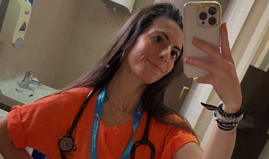 Paula Martínez durante sus prácticas en un hospital.