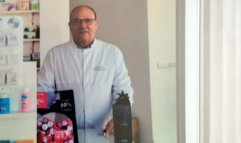 Emilio, en su puesto de trabajo, antes de jubilarse.