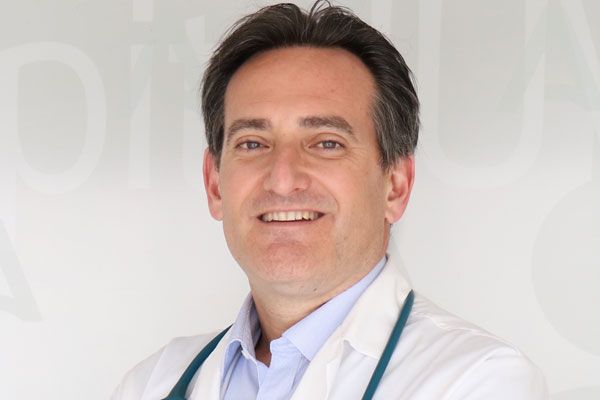 El neumólogo Luis Jara Palomares.
