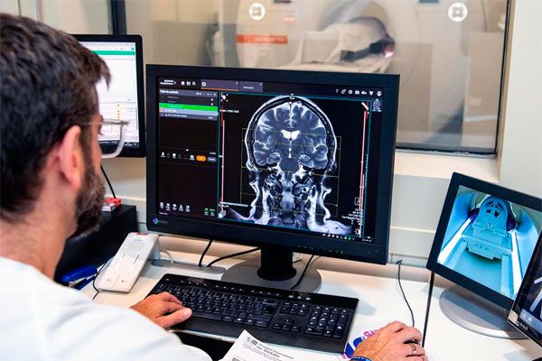 La imagen radiológica mejora el diagnóstico de esta patología.