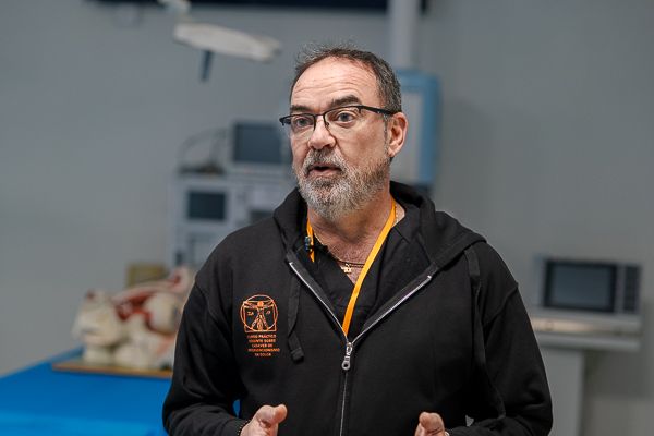 David Abejón, director del Curso Práctico sobre cadáver de intervencionismo en dolor.