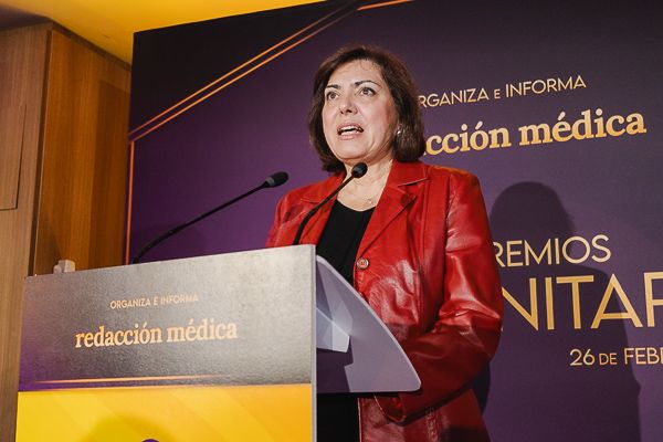 Guillén pronuncia su discurso tras recoger su galardón en los Premios Sanitarias.